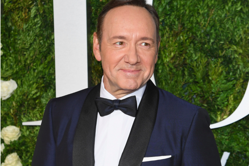 Kevin Spacey bisexual apology doubled as coming out as “gay”