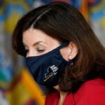 New York indoor mask mandate announced by Governor Kathy Hochul